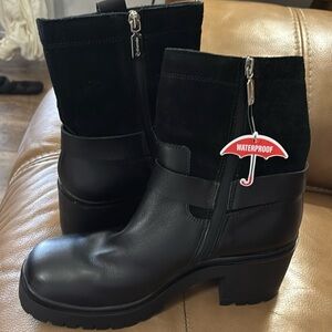 Blondo woman Rebel waterproof combat boots